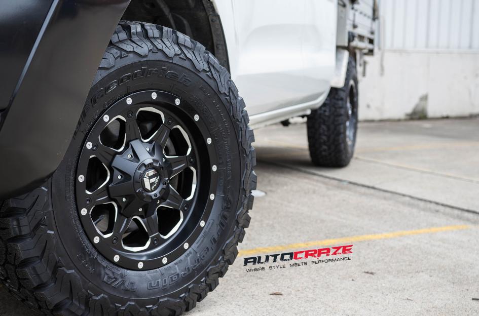 FORD RANGER BOOST GLOSS BLACK MILLED ACCENTS